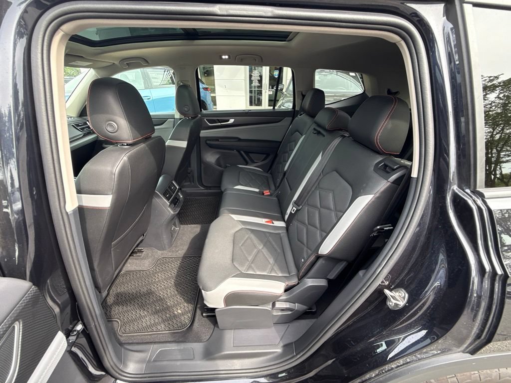 Used 2026 Volkswagen Atlas Peak Edition AWD/4WD image 19