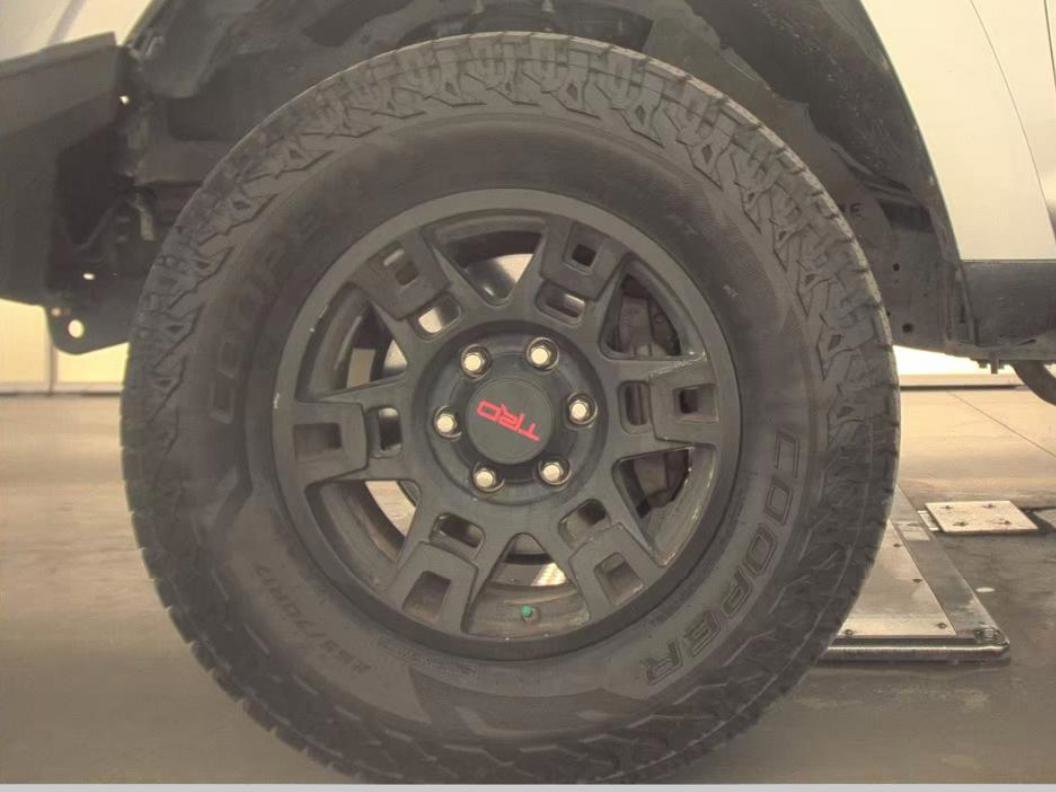 Used 2019 Toyota 4Runner TRD Off-Road Premium AWD/4WD image 20