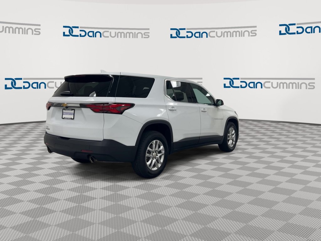 Used 2023 Chevrolet Traverse LS FWD image 8