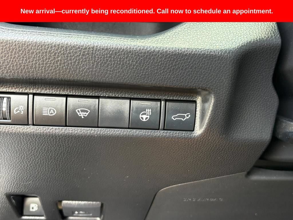 Used 2021 Toyota RAV4 SE w/ Weather & Moonroof Package AWD/4WD image 15