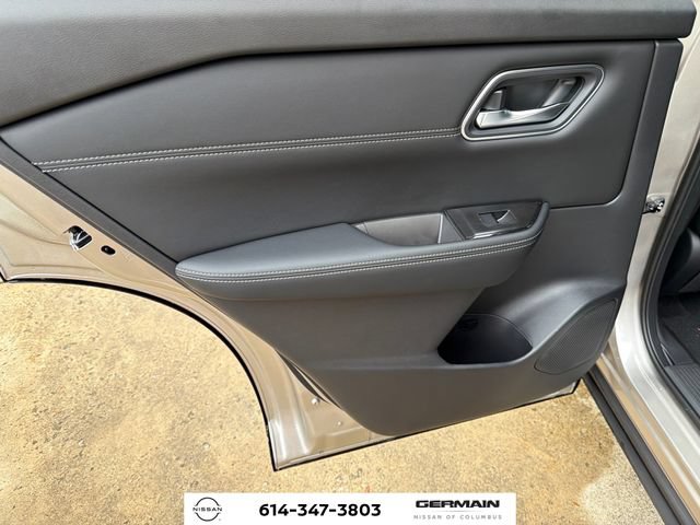 New 2026 Nissan Rogue Platinum w/ Platinum Premium Package AWD/4WD image 13