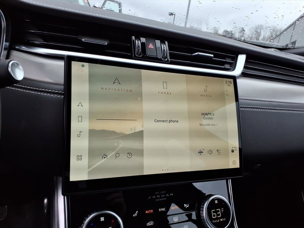 Used 2024 Jaguar XF R-Dynamic SE AWD/4WD image 20