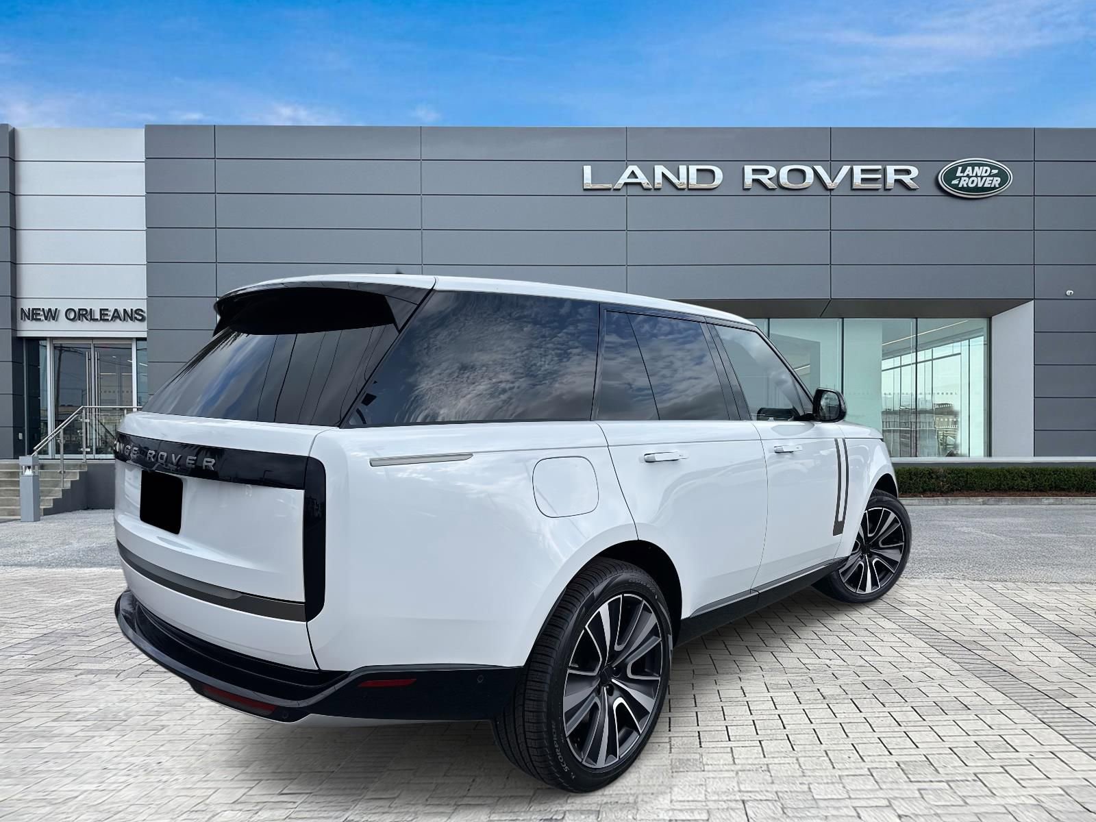 New 2026 Land Rover Range Rover SE image 5