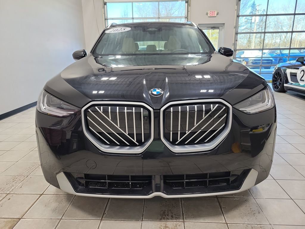 Used 2025 BMW X3 xDrive30i w/ Premium Package image 9