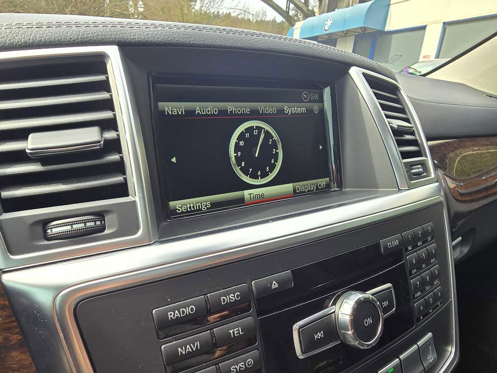 Used 2015 Mercedes-Benz GL 450 4MATIC image 31