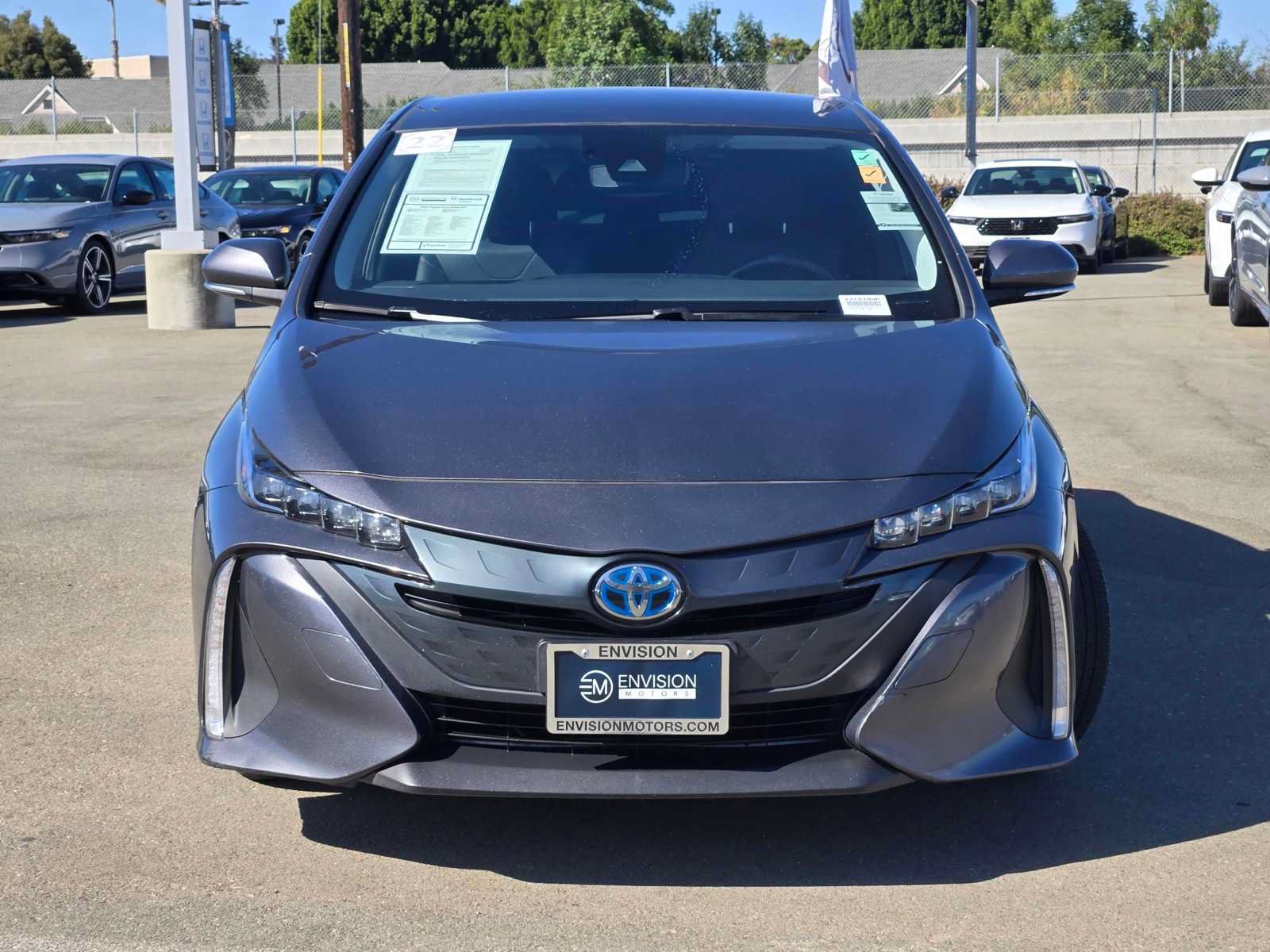 Used 2022 Toyota Prius Prime XLE FWD image 2