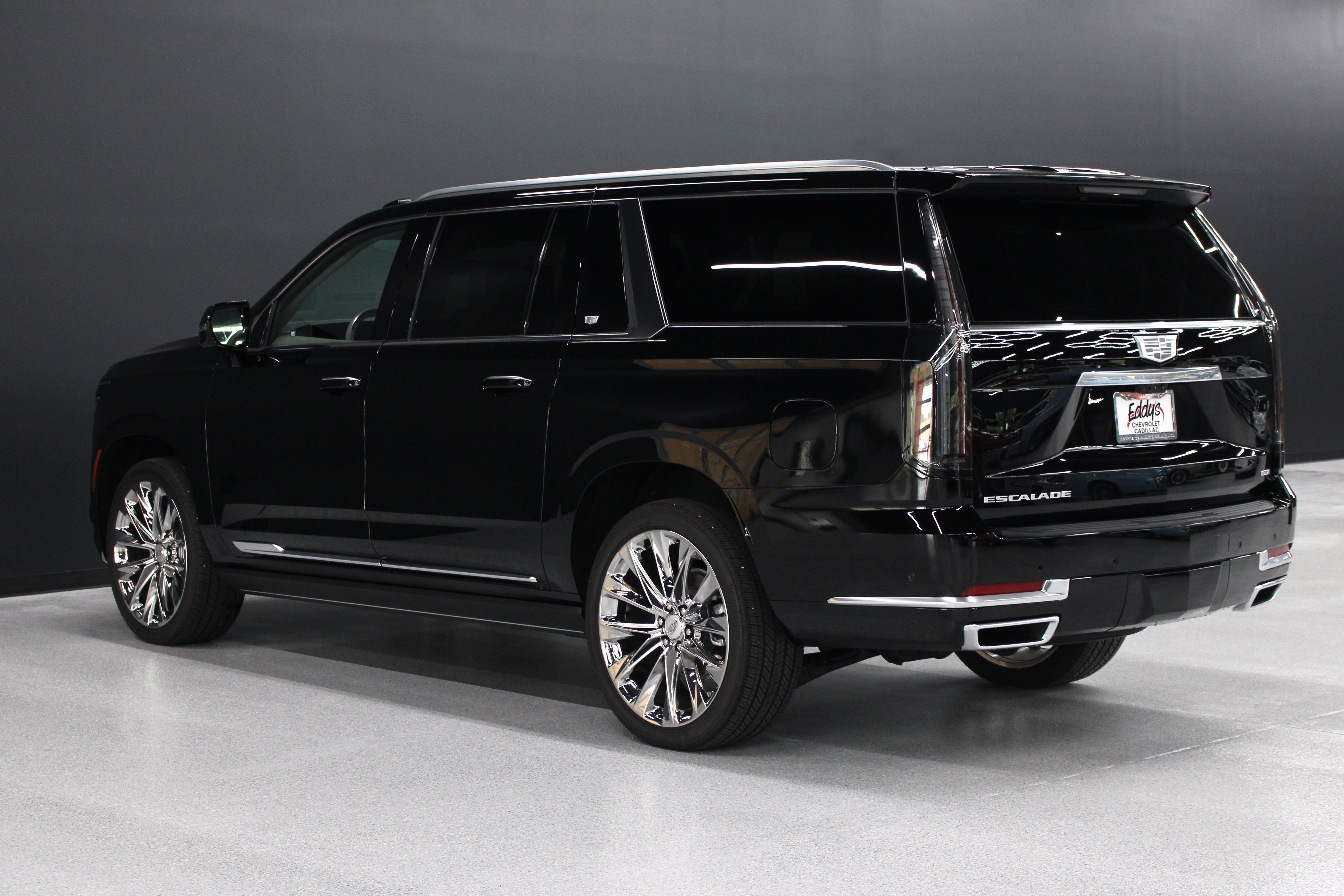 New 2026 Cadillac Escalade ESV Platinum Luxury w/ LPO, Radiant Package AWD/4WD image 6