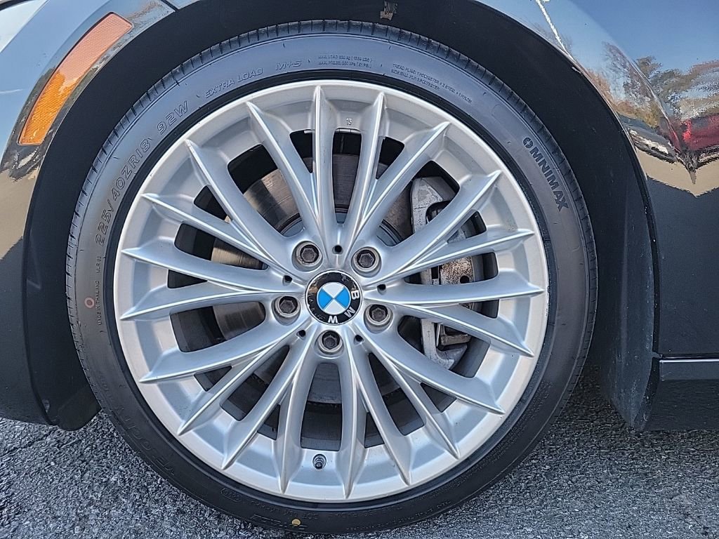 Used 2011 BMW 335i Convertible image 45