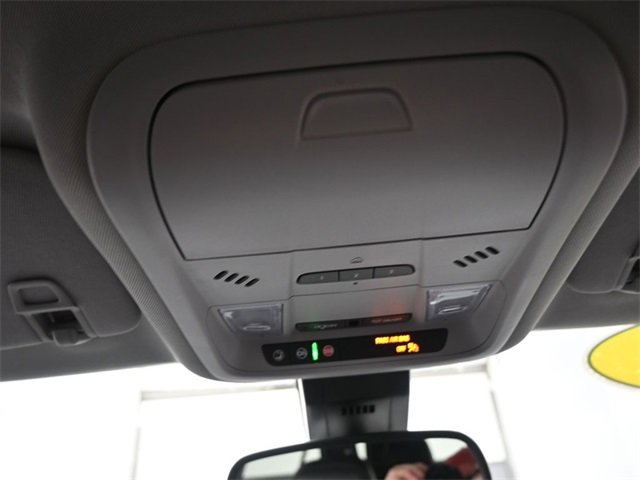 Used 2023 Chevrolet Equinox Premier image 12