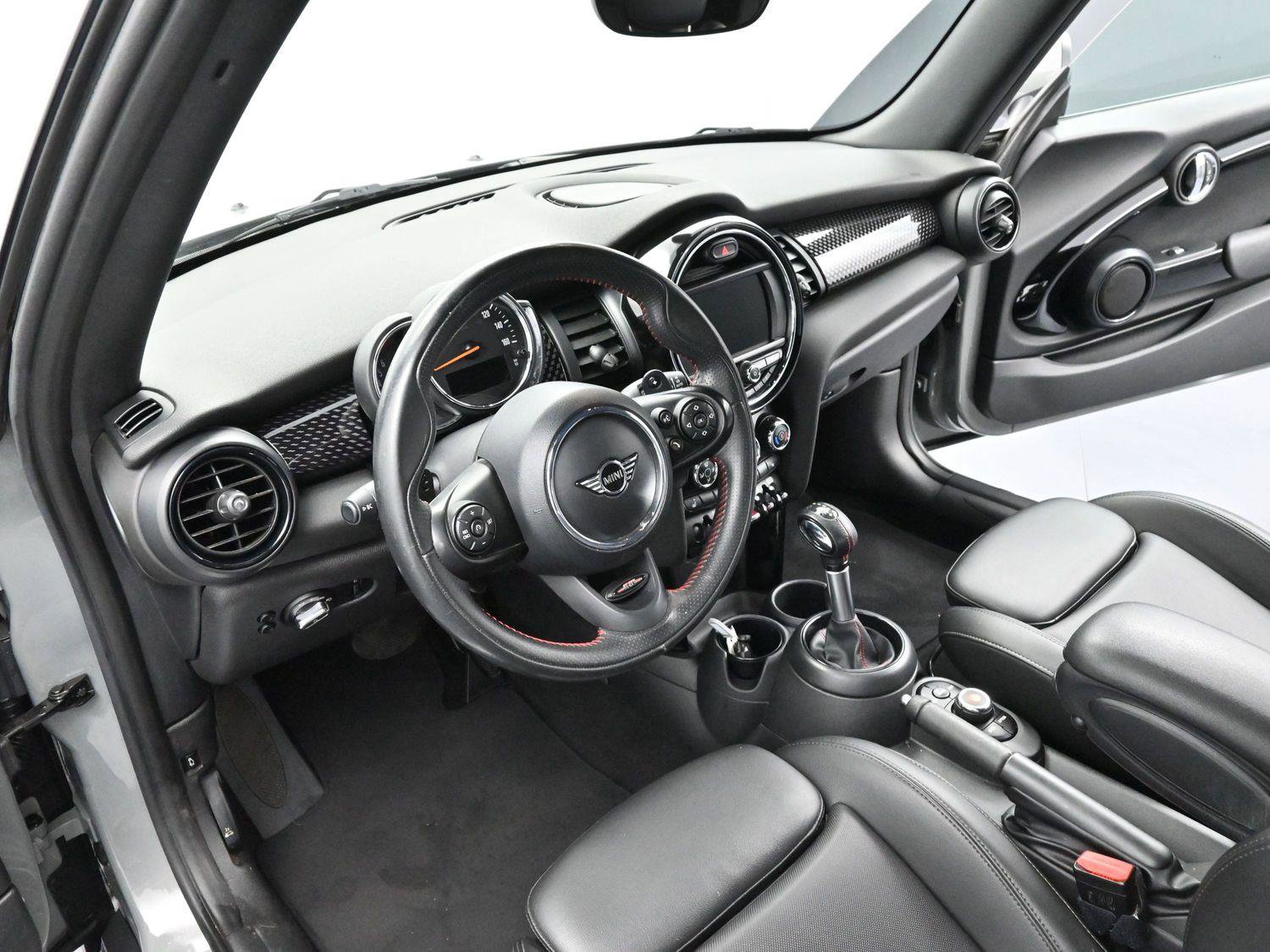 Used 2019 MINI Cooper S image 15