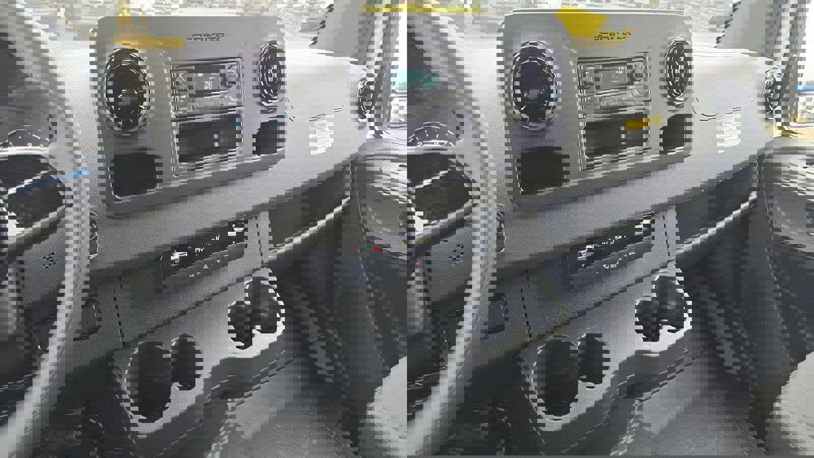 Used 2024 Mercedes-Benz Sprinter 4500 image 33