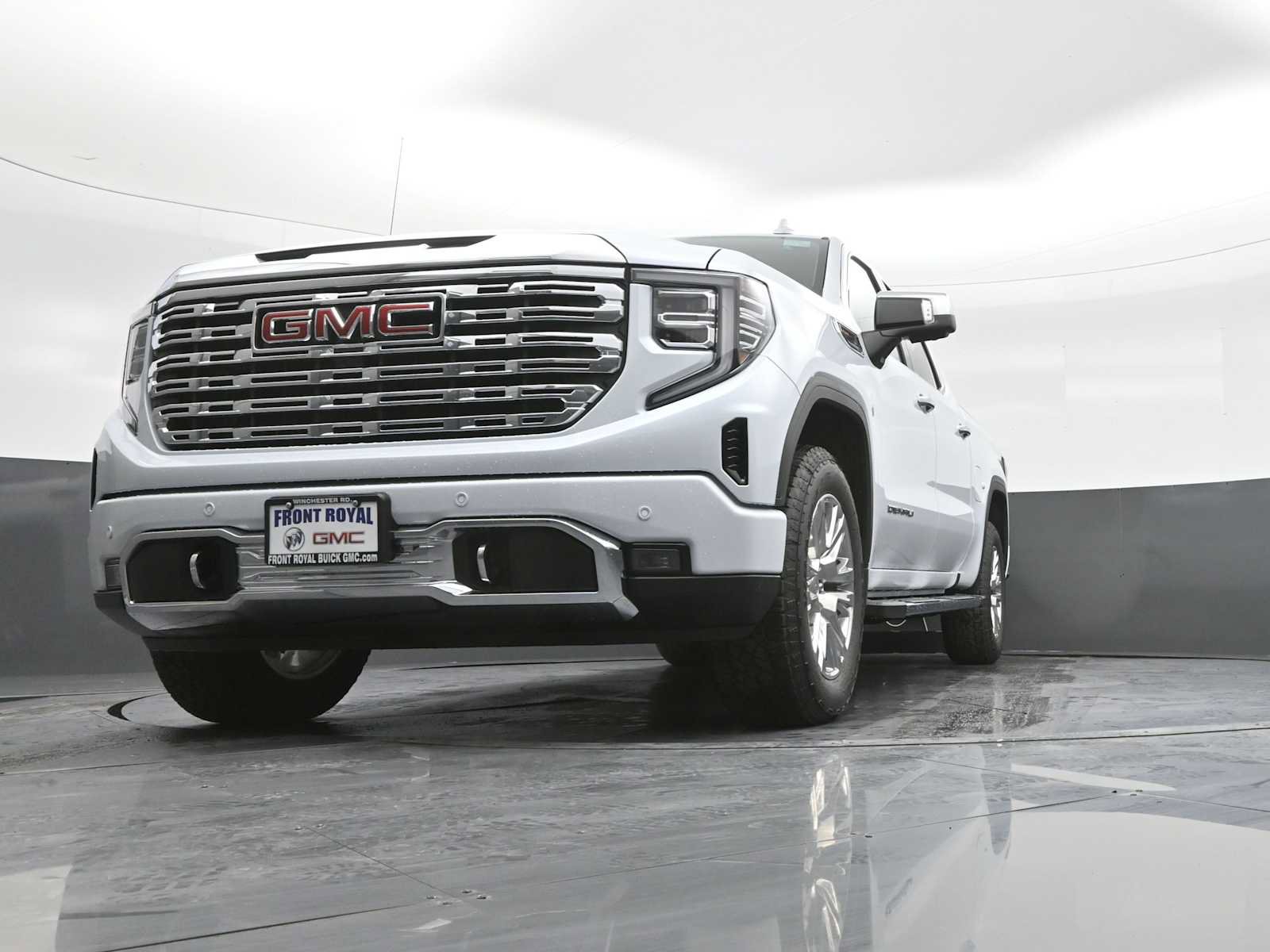 New 2026 GMC Sierra 1500 Denali w/ Technology Package AWD/4WD image 42