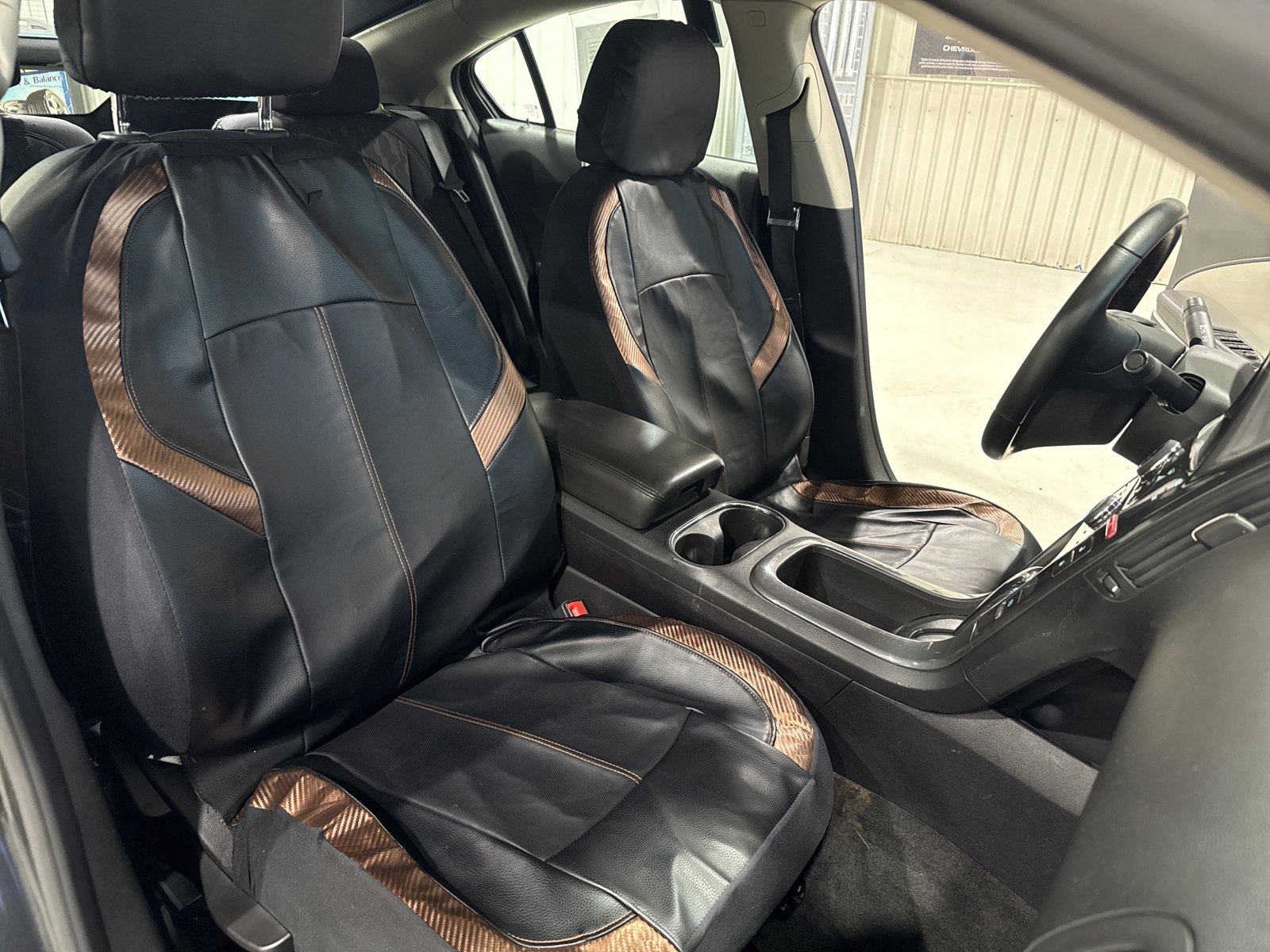 Used 2014 Chevrolet Volt FWD image 16