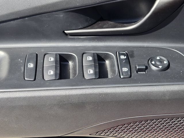 Certified 2025 Hyundai Elantra Sport FWD image 23