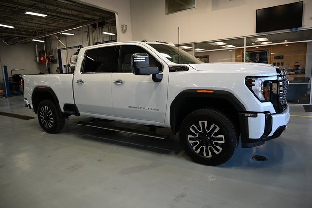 New 2026 GMC Sierra 2500 Denali Ultimate image 14