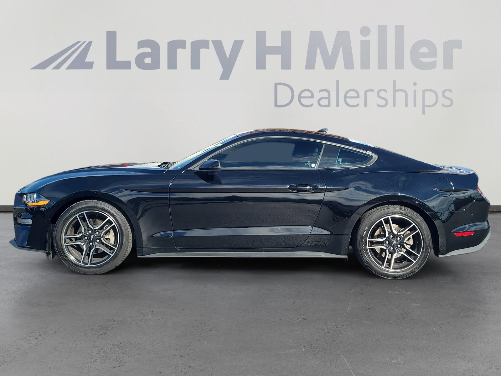 Certified 2022 Ford Mustang Premium image 2