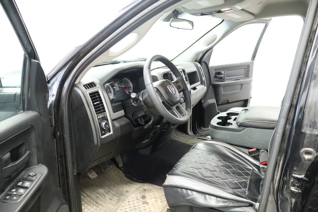 Used 2019 RAM 1500 Express w/ Express Value Package image 26