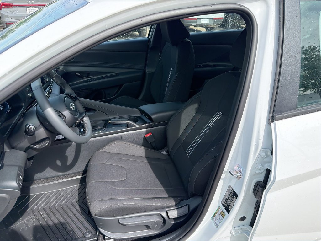 New 2026 Hyundai Elantra Sport FWD image 13