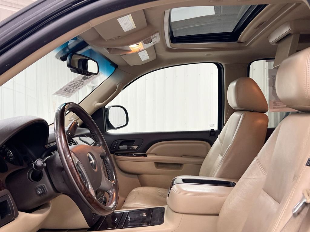 Used 2011 GMC Yukon Denali image 20