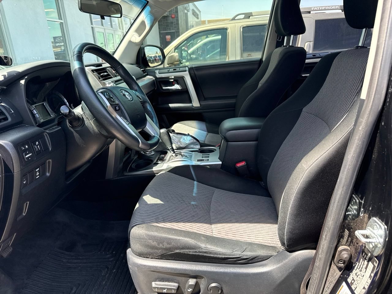 Used 2019 Toyota 4Runner SR5 AWD/4WD image 3