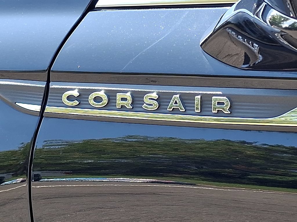 Used 2022 Lincoln Corsair AWD w/ Premium Package image 32
