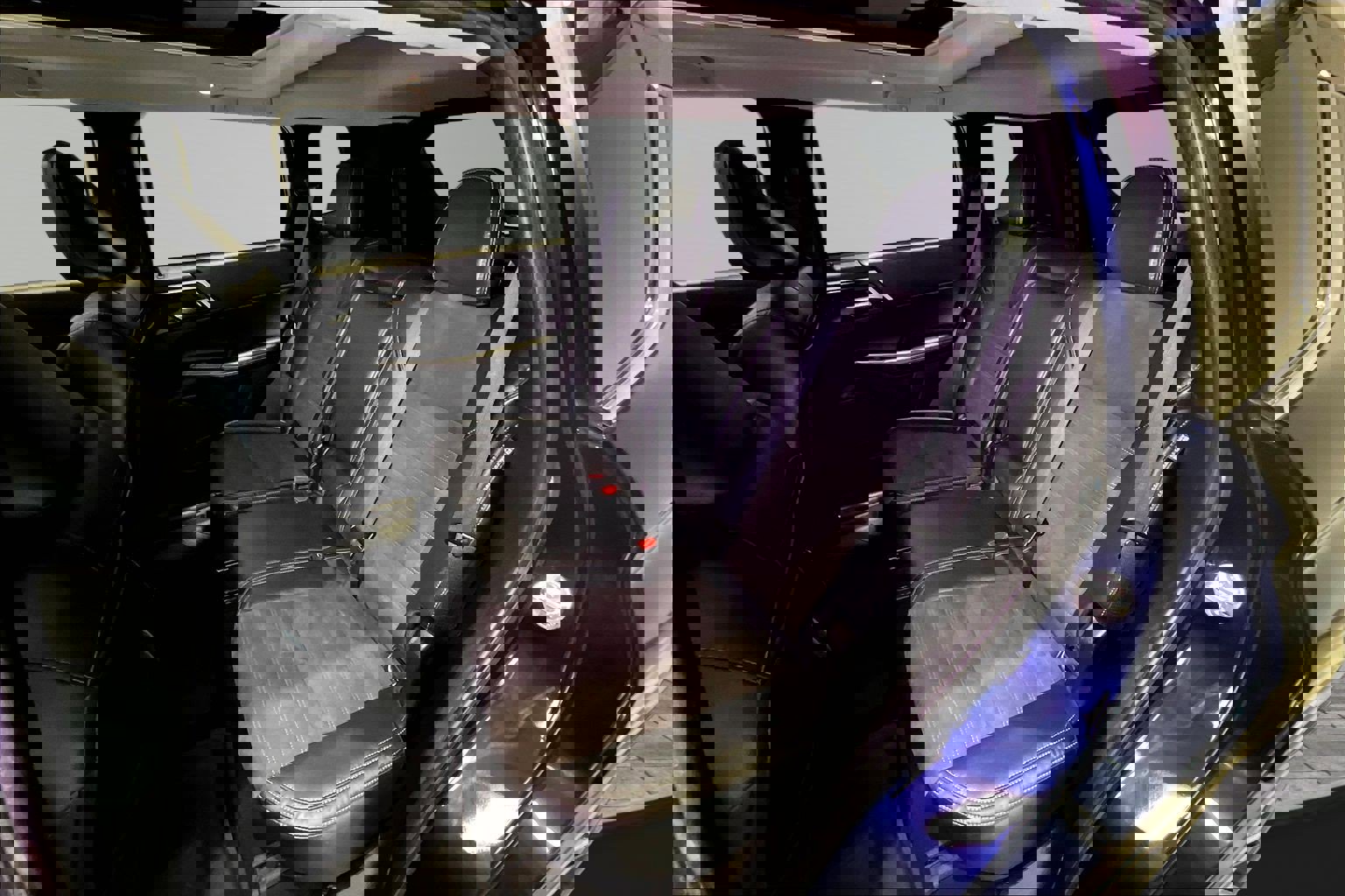 Used 2023 Mitsubishi Outlander SE image 22