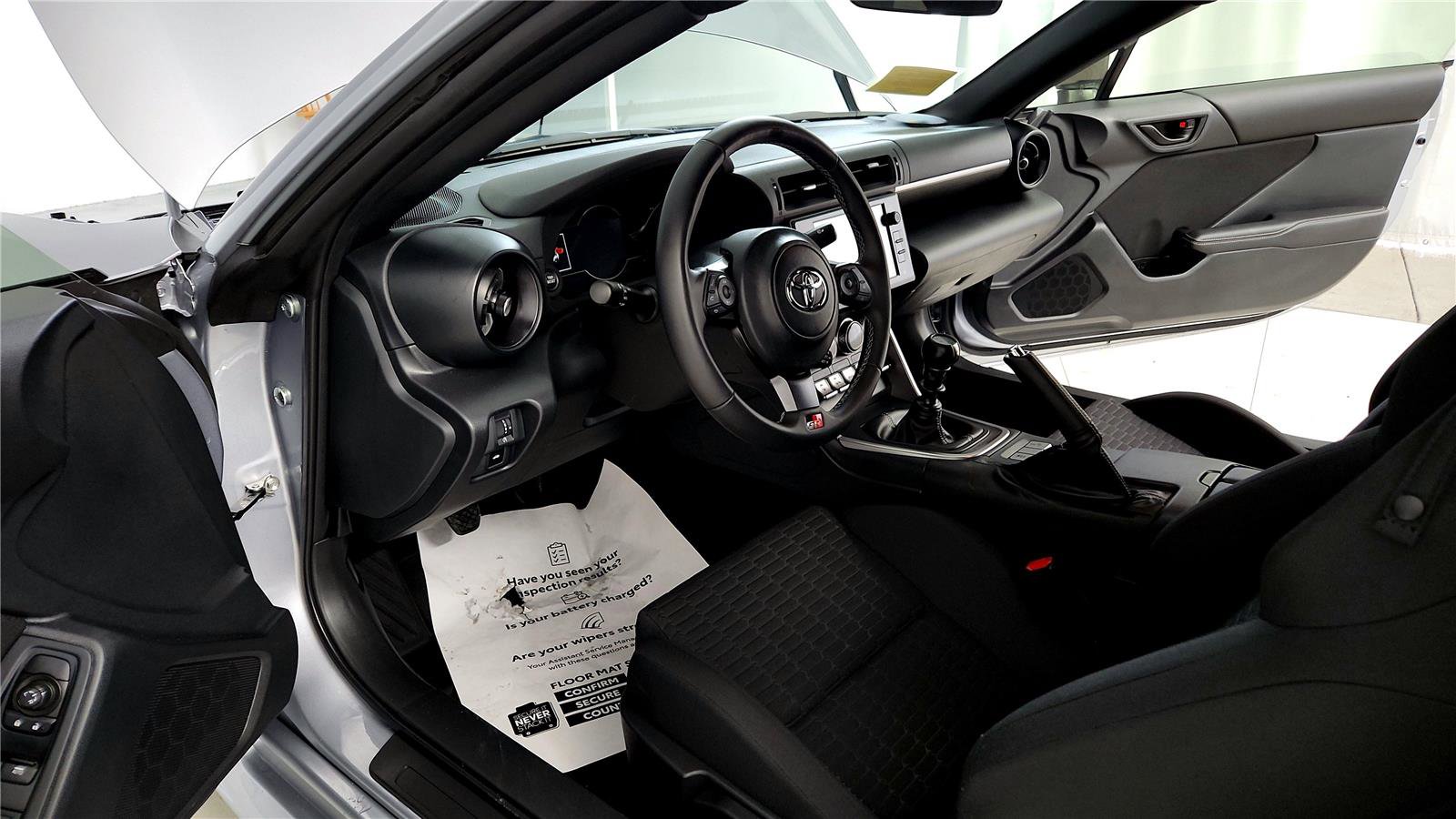 Certified 2025 Toyota GR86 w/ ALL Weather Mat Package (TMS) image 15