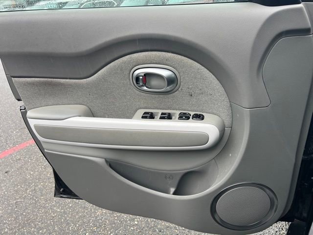 Used 2017 Kia Soul EV image 19