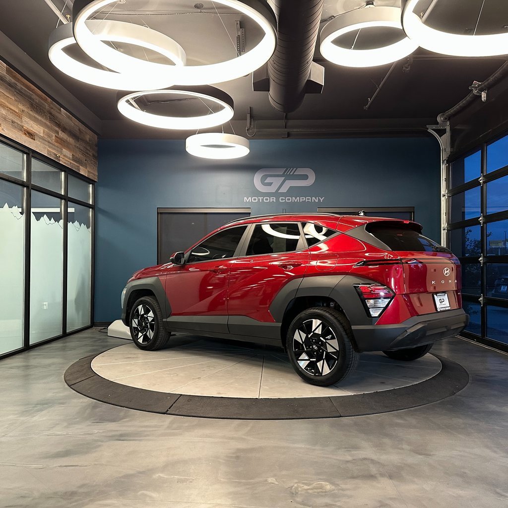 Used 2024 Hyundai Kona SEL image 5