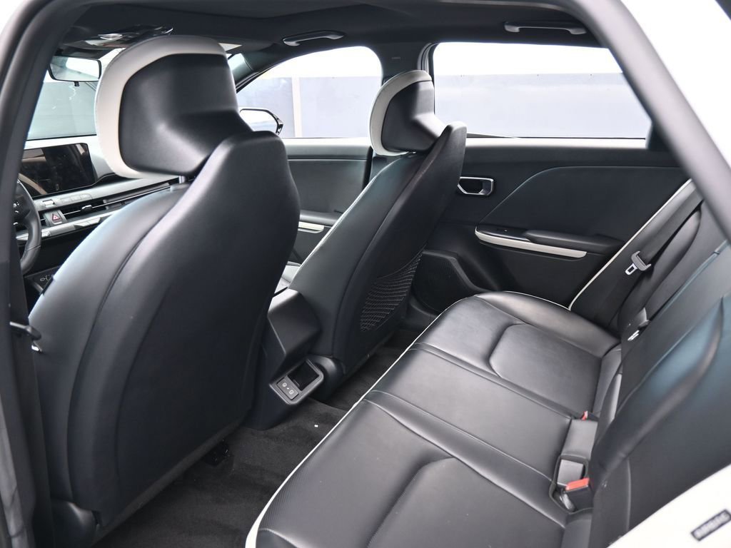 Used 2025 Kia K4 GT-Line w/ GT-Line Premium Package image 36