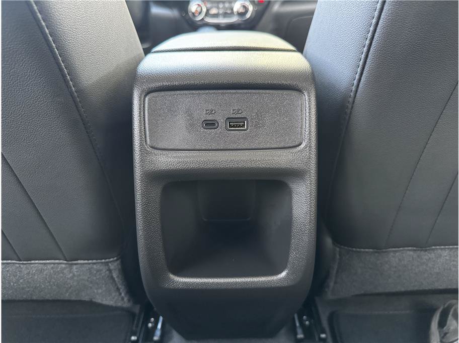 Used 2026 Chevrolet Trax LT FWD image 17
