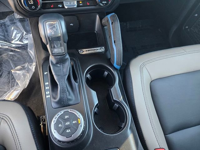 Used 2023 Ford Bronco Wildtrak image 15