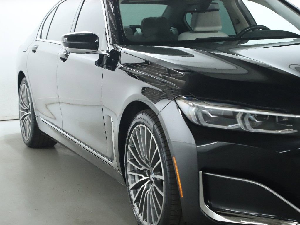 Used 2022 BMW 740i xDrive w/ Premium Package AWD/4WD image 10
