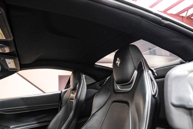 Used 2019 Ferrari Portofino image 5