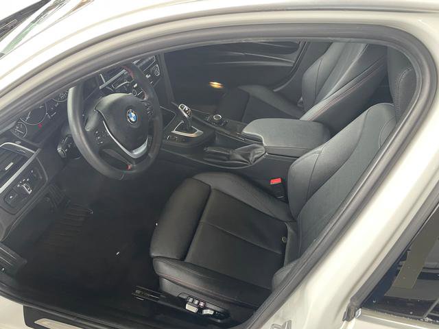 Used 2017 BMW 330i xDrive Sedan image 6