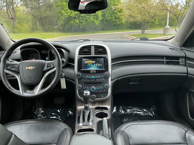 Used 2016 Chevrolet Malibu LTZ FWD image 13