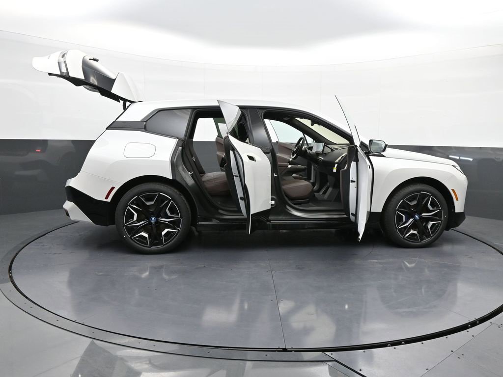 New 2025 BMW iX xDrive50 image 46
