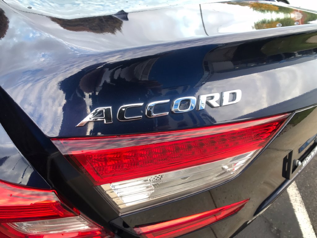 Used 2018 Honda Accord LX image 24
