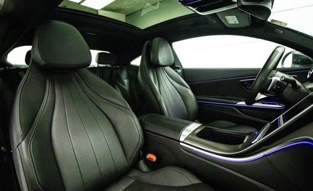 Used 2025 Mercedes-Benz CLE 300 4MATIC Coupe image 14