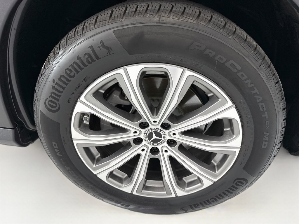 Certified 2026 Mercedes-Benz GLC 300 image 30