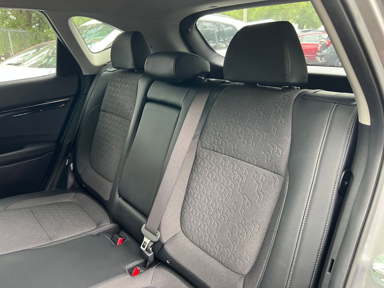 Used 2025 Kia Seltos S image 38