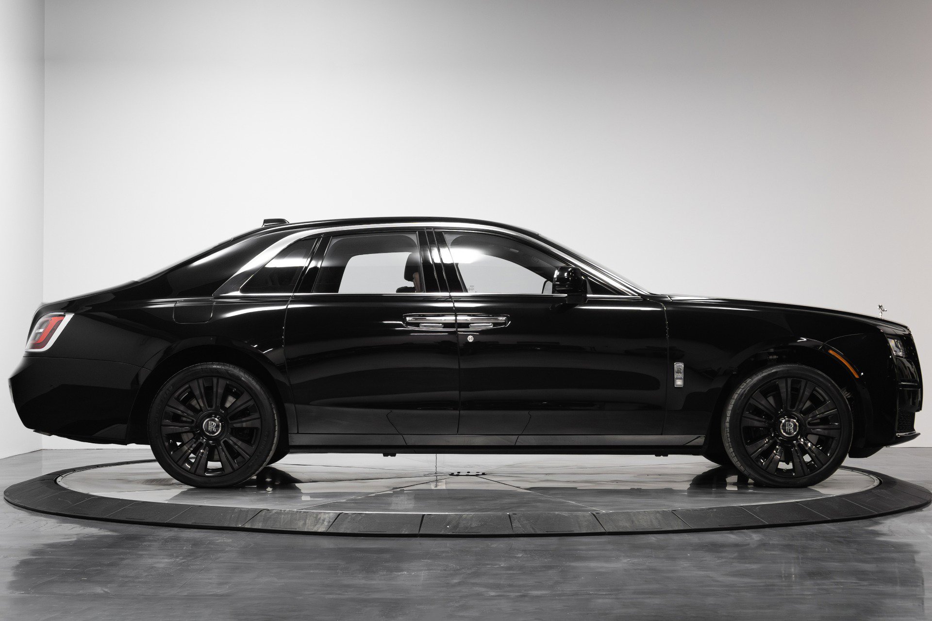 Used 2022 Rolls-Royce Ghost image 17