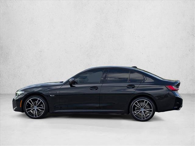 Used 2023 BMW 330e w/ M Sport Package RWD image 9