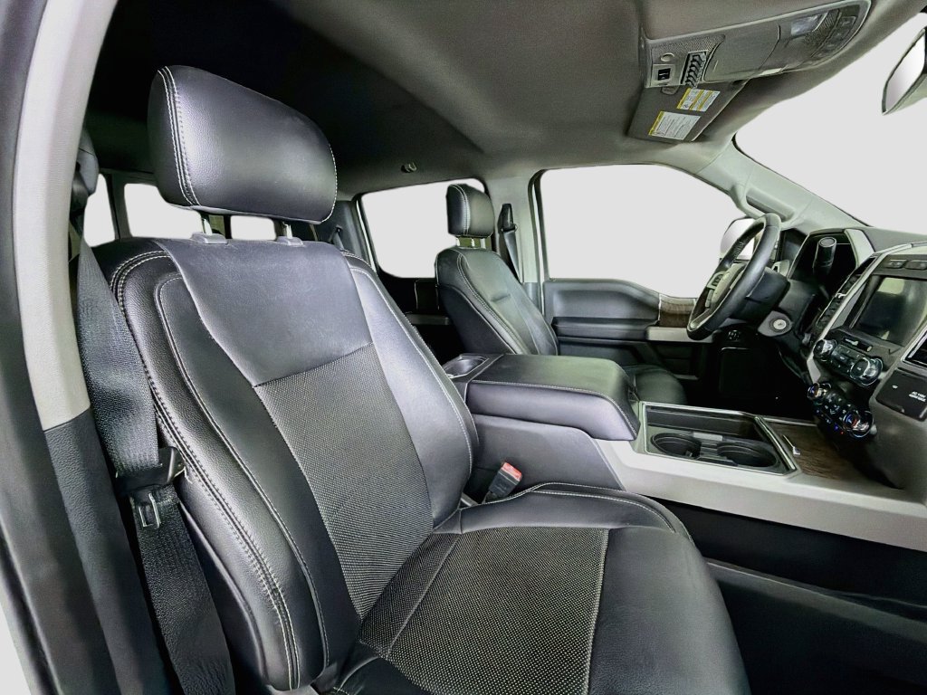 Used 2019 Ford F350 Lariat w/ Lariat Value Package AWD/4WD image 32