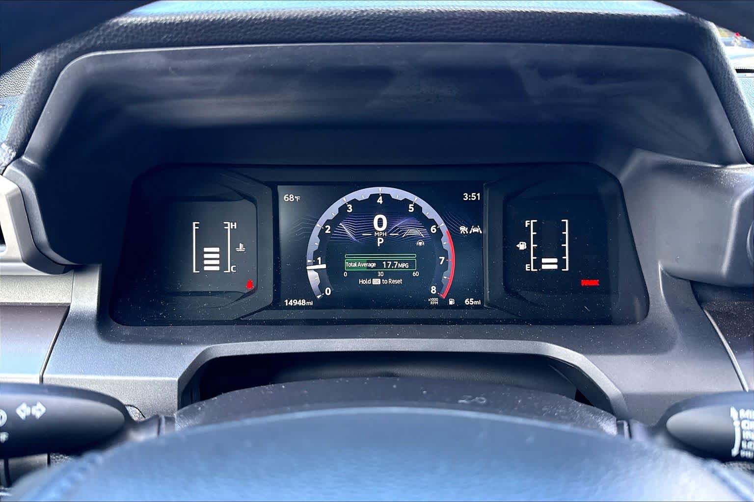 Used 2025 Toyota Tacoma SR5 AWD/4WD image 26