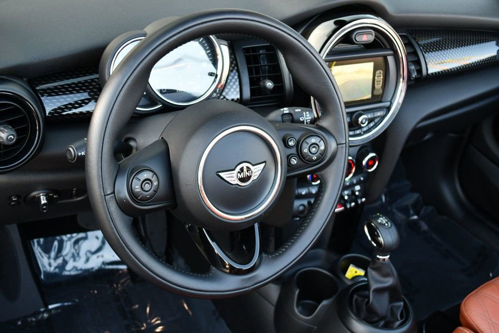 Used 2018 MINI Cooper S image 53