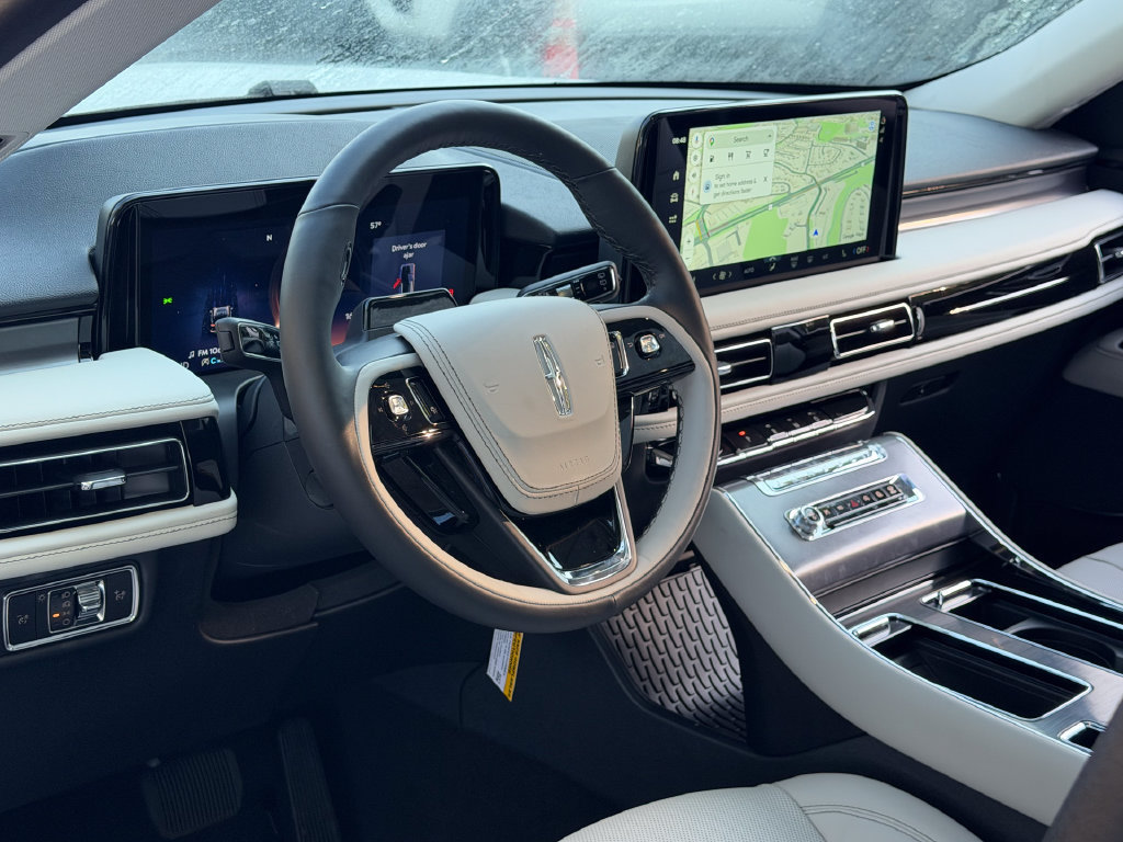 New 2027 Lincoln Aviator AWD w/ Jet Appearance Package image 19