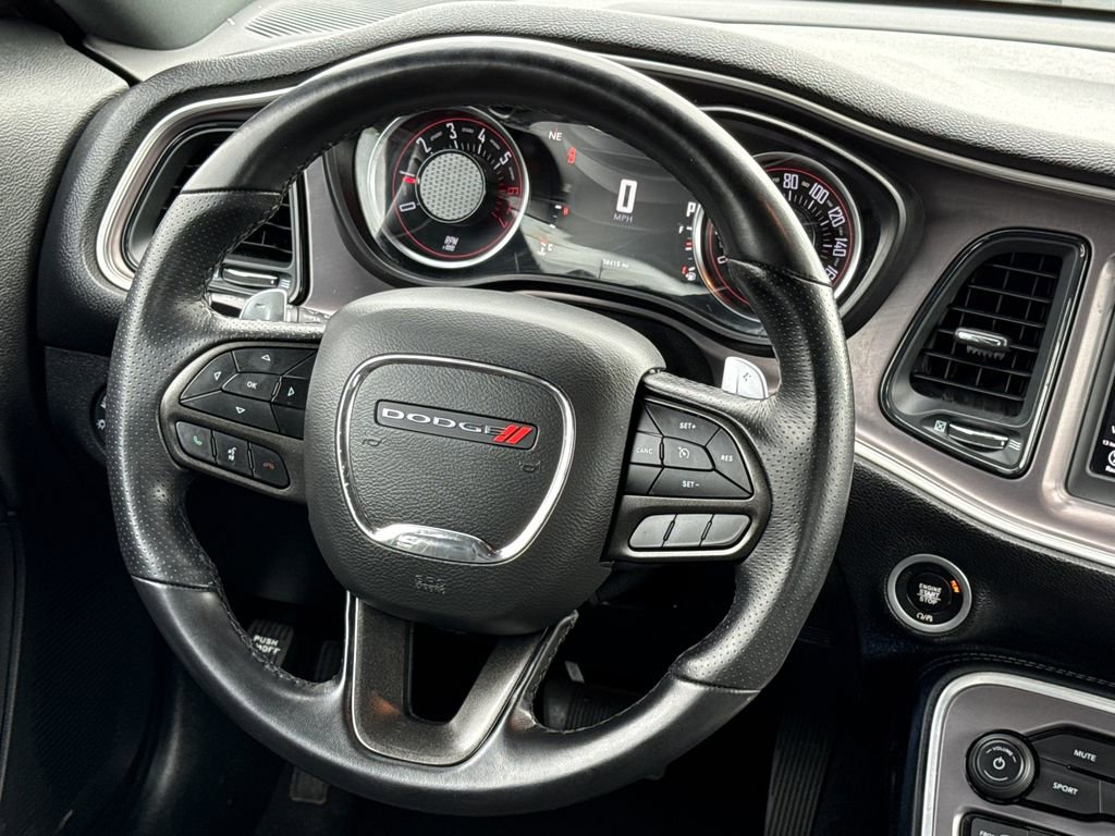 Used 2022 Dodge Challenger R/T image 12