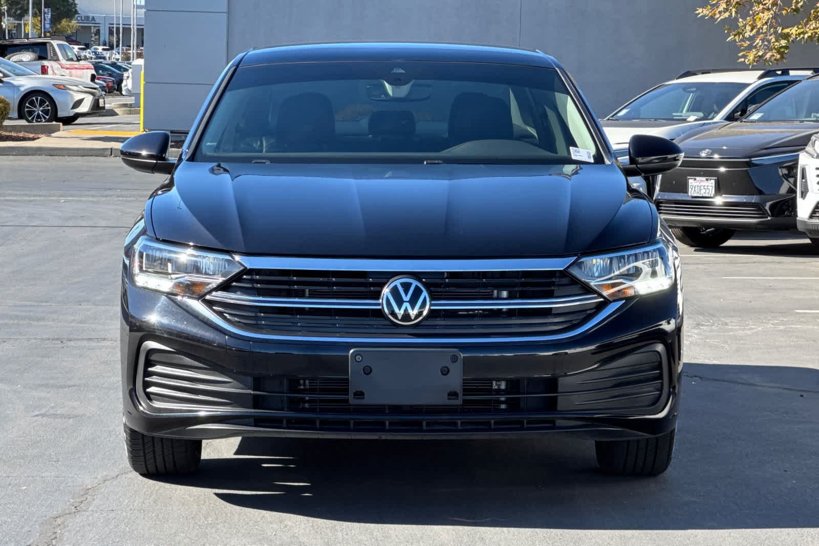Used 2023 Volkswagen Jetta SE FWD image 10
