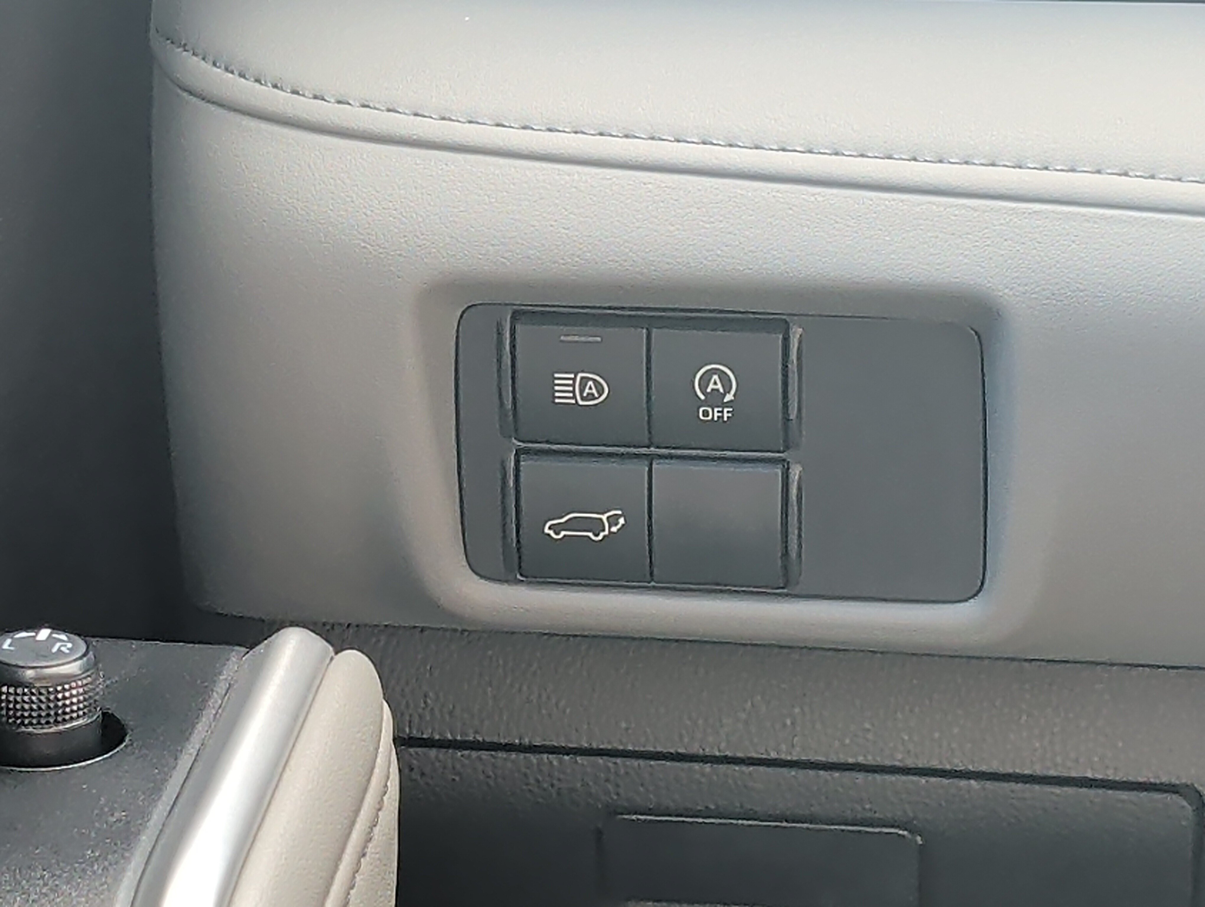 Certified 2026 Toyota Highlander XLE AWD/4WD image 25